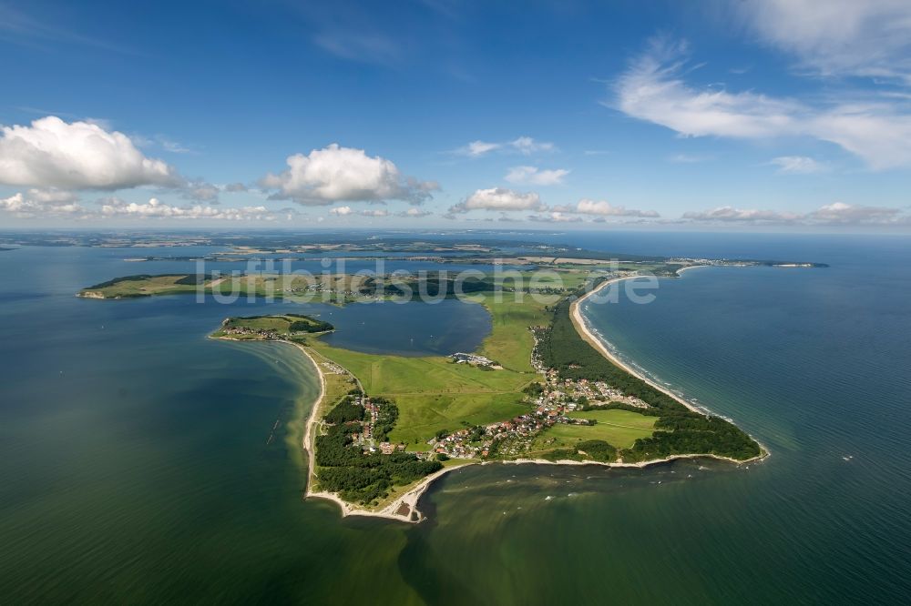 Thiessow aus der Vogelperspektive: Halbsinsel Mönchgut bei Thiessow auf der Insel Rügen in Mecklenburg-Vorpommern