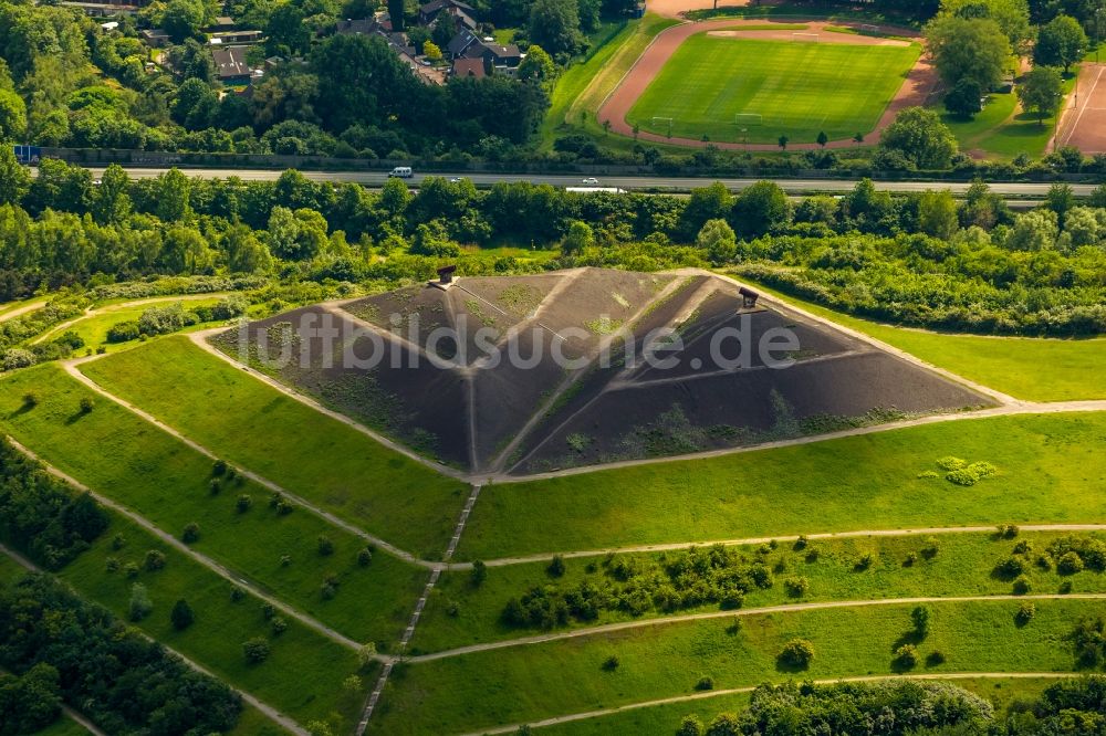 Gelsenkirchen aus der Vogelperspektive: Halde Rungenberg in Gelsenkirchen im Bundesland Nordrhein-Westfalen