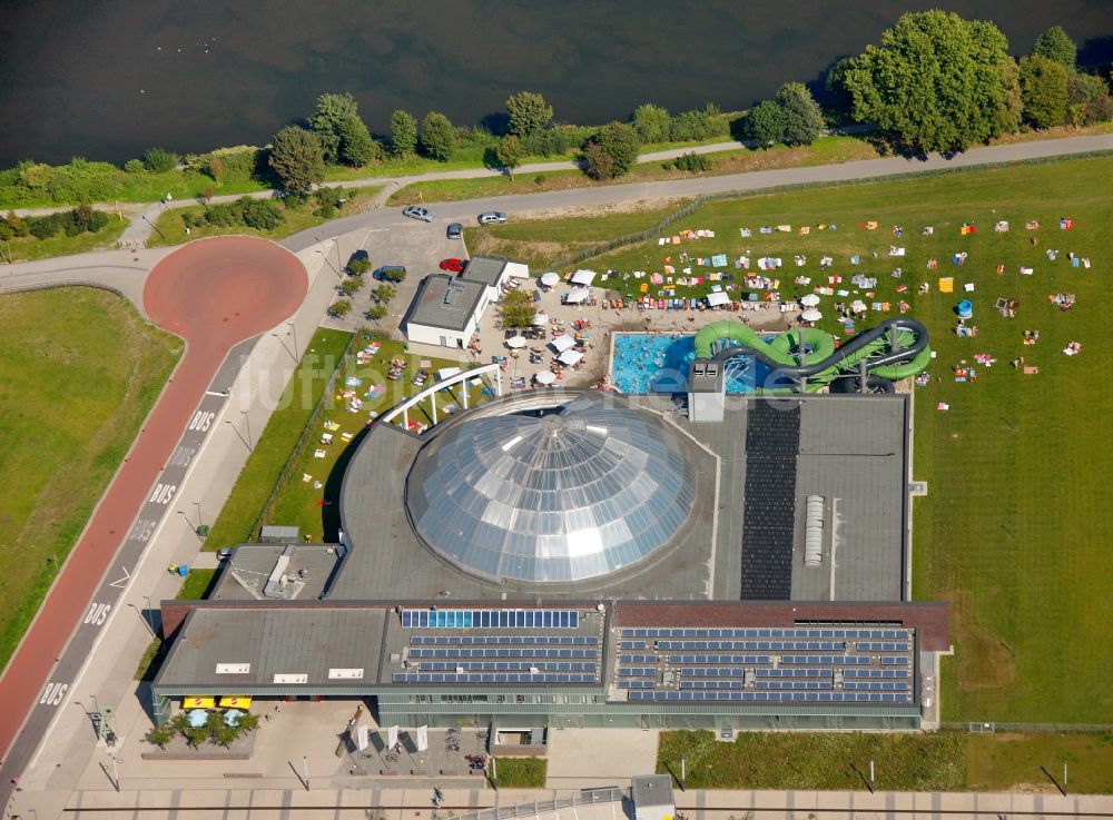 Luftbild Oberhausen - Hallenbad und Aussenanlagen der Freizeiteinrichtung AQUA Park Oberhausen in Oberhausen im Bundesland Nordrhein-Westfalen