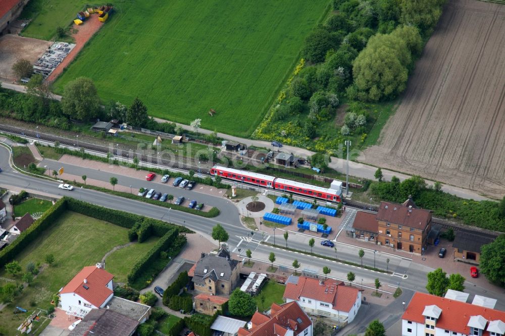 Luftaufnahme Wörrstadt - Haltebahnhof der Deutschen Bahn in Wörrstadt im Bundesland Rheinland-Pfalz