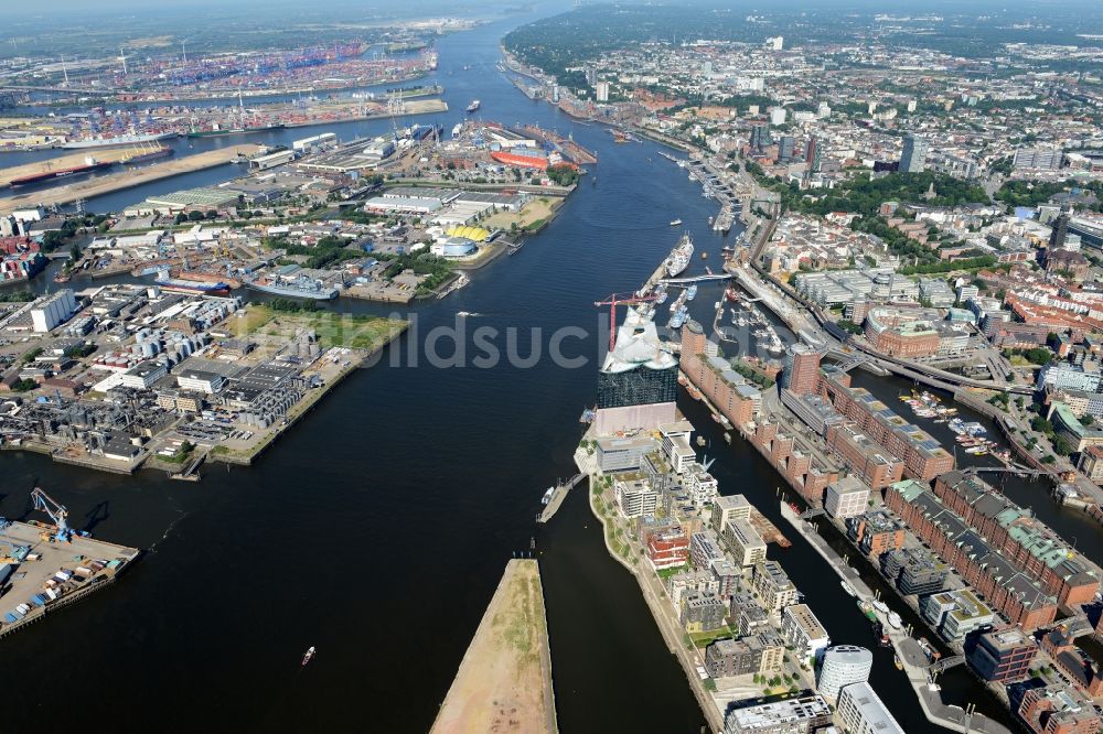 Hamburg von oben - Hambuger Hafen entlang der Norderelbe