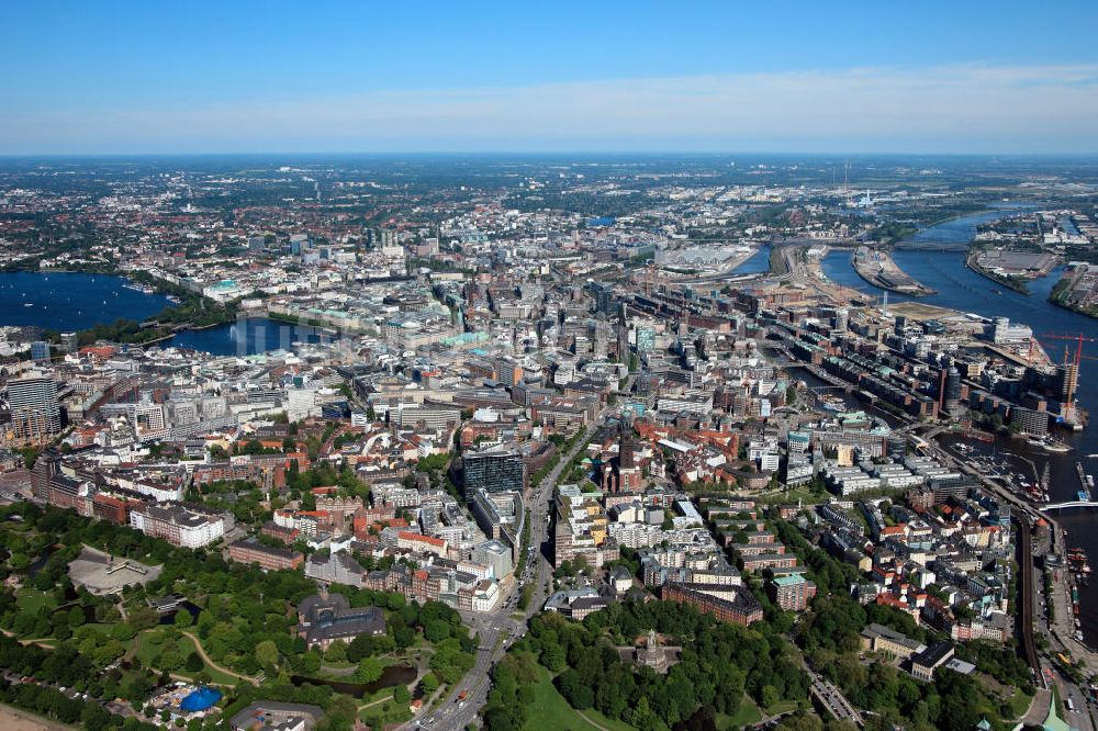 Hamburg aus der Vogelperspektive: Hamburg City