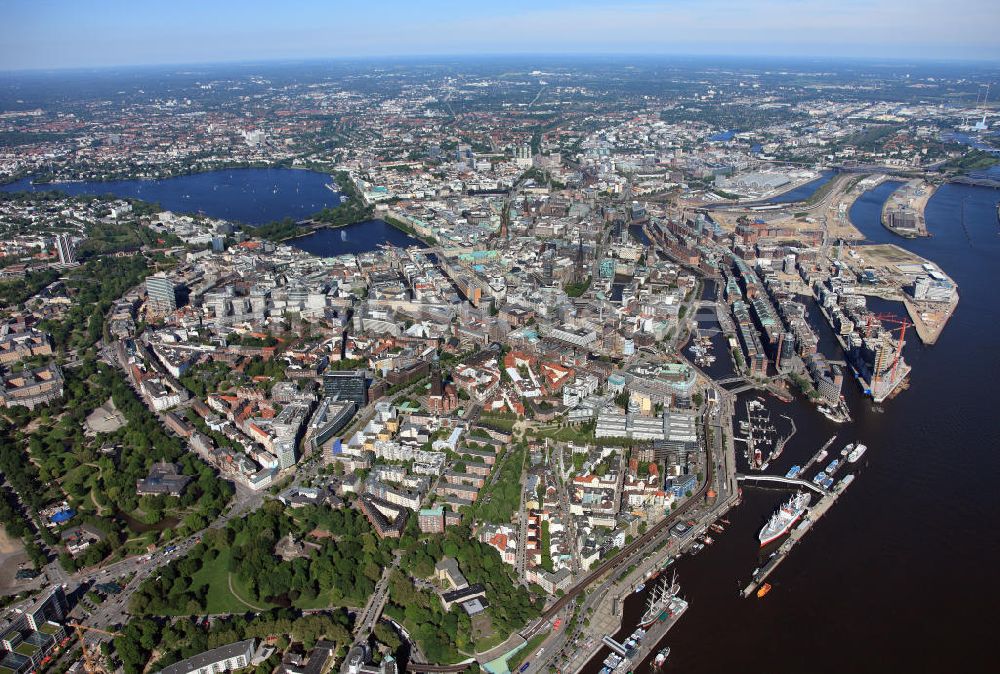 Hamburg aus der Vogelperspektive: Hamburg City