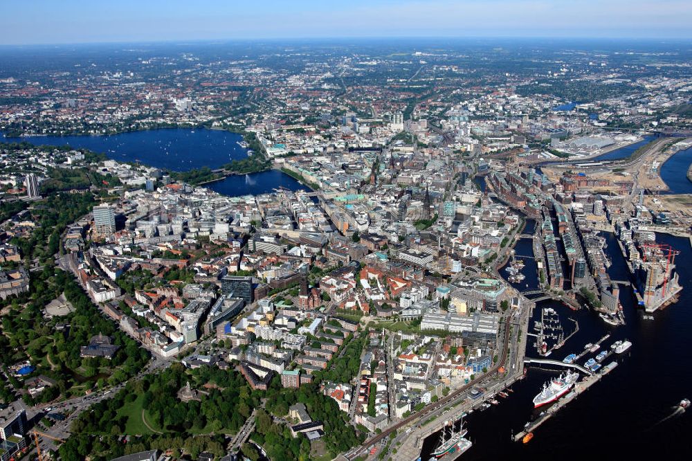 Hamburg aus der Vogelperspektive: Hamburg City