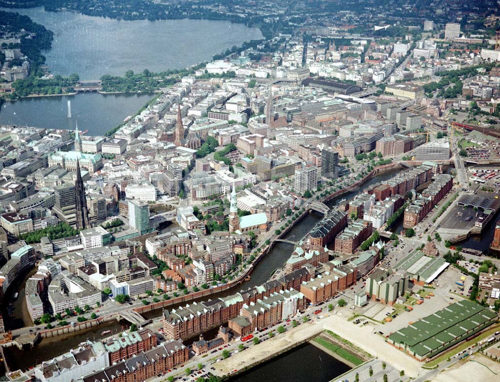 Hamburg aus der Vogelperspektive: Hamburg, VITERRA AG, ECE GmbH,