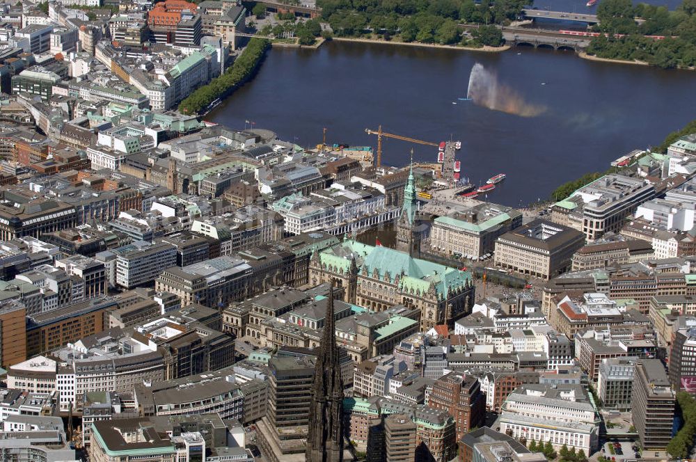 Hamburg von oben - Hamburger Altstadt mit Binnenalster