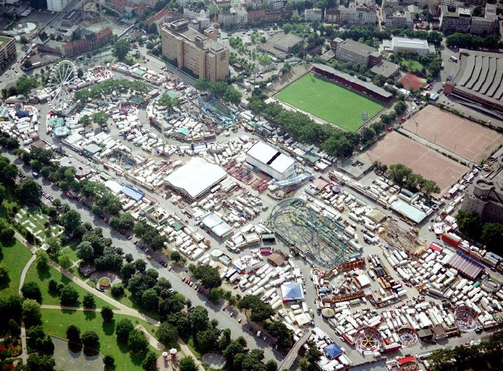 Luftaufnahme Hamburg - Hamburger DOM - Vergnügungspark.