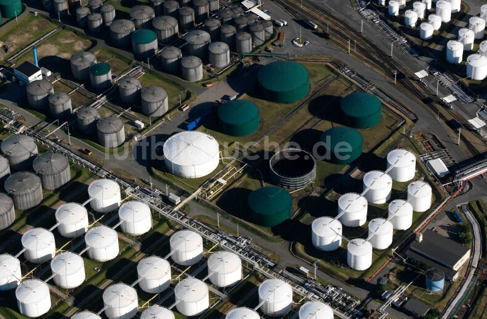 Hamburg aus der Vogelperspektive: Hamburger Hafen im gleichnamigen Bundesland