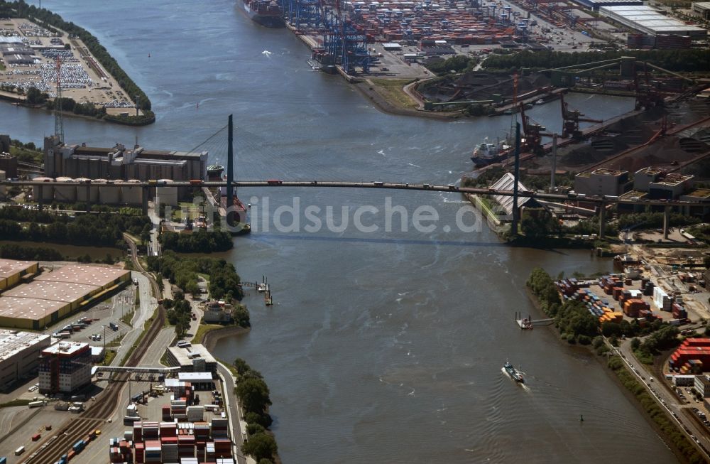 Hamburg von oben - Hamburger Hafen und Köhlbrandbrücke in Hamburg