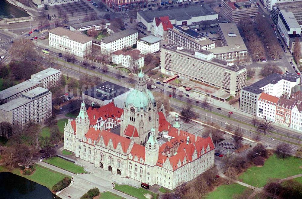 Hannover aus der Vogelperspektive: HANNOVER 27.03.2004 Neues Rathaus, Trammplatz 2 , 30159 Hannover, Tel. 0511 / 168-42292 Sitz des Oberbürgermeisters,