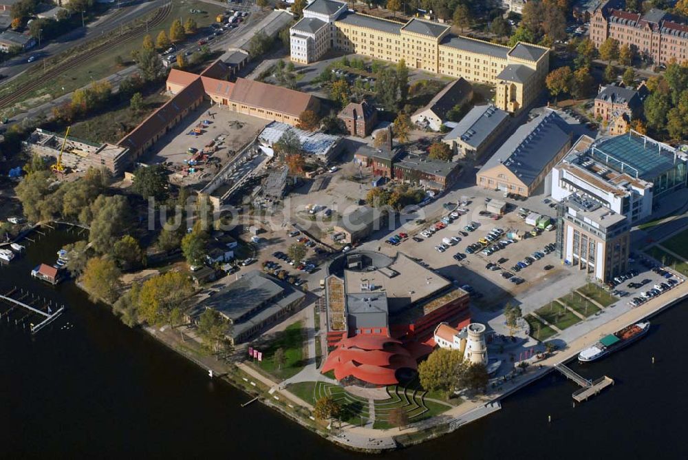 Potsdam aus der Vogelperspektive: Hans Otto Theater