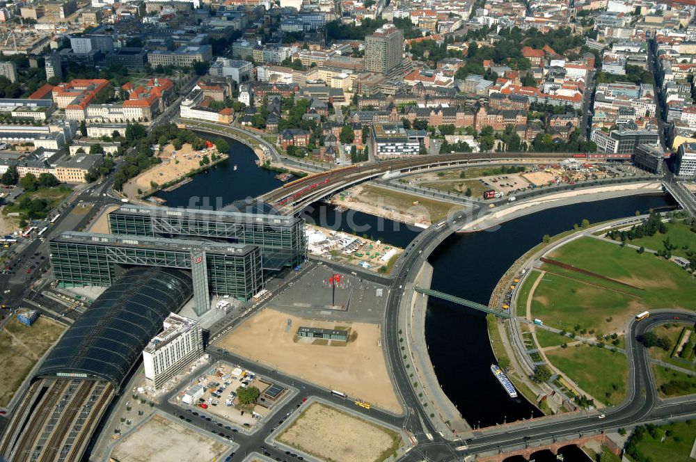 Berlin von oben - Hauptbahnhof in Berlin Mitte