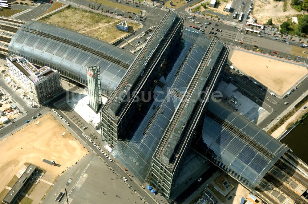 Luftbild Berlin - Hauptbahnhof in Berlin Mitte