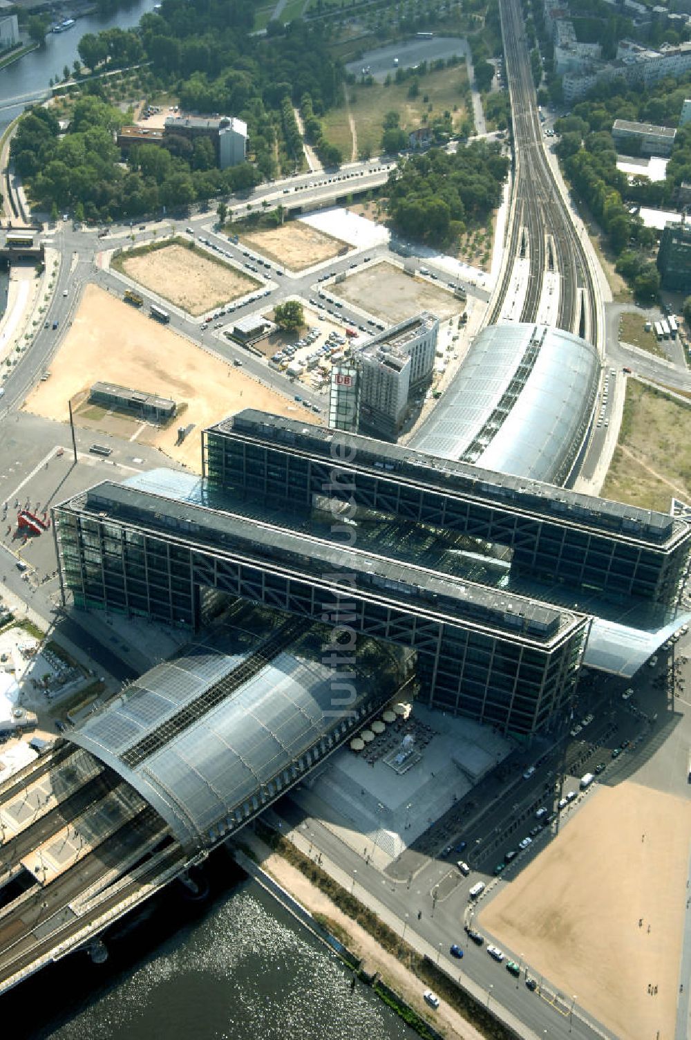 Luftbild Berlin - Hauptbahnhof in Berlin Mitte