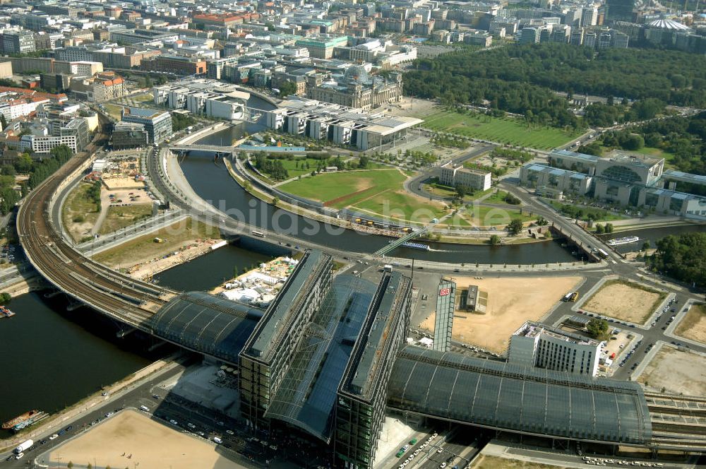 Berlin aus der Vogelperspektive: Hauptbahnhof in Berlin Mitte