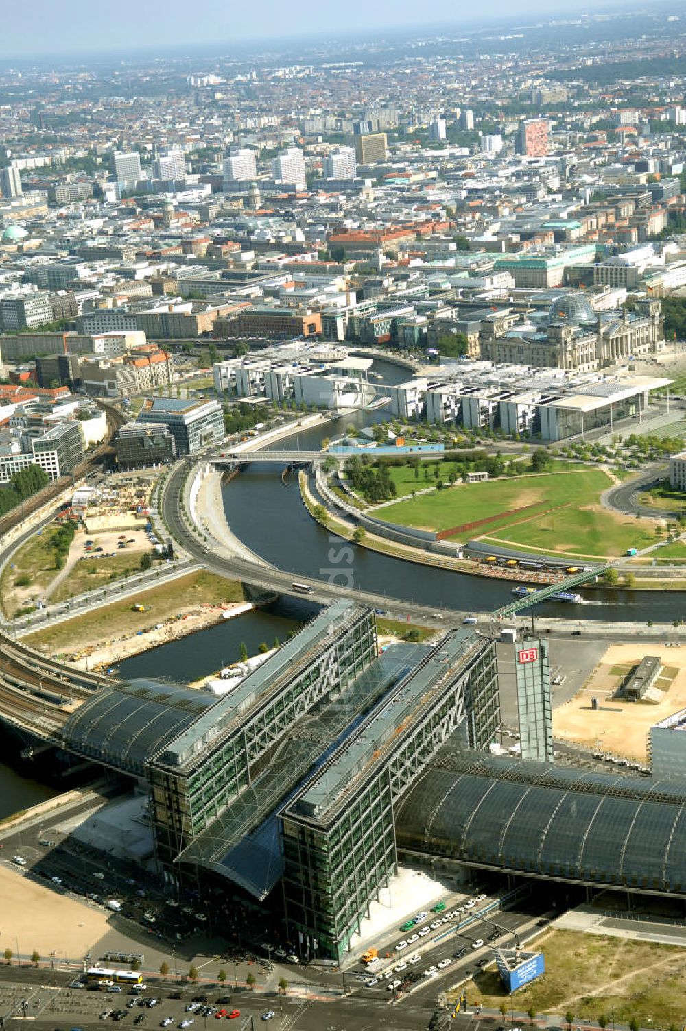 Luftaufnahme Berlin - Hauptbahnhof in Berlin Mitte