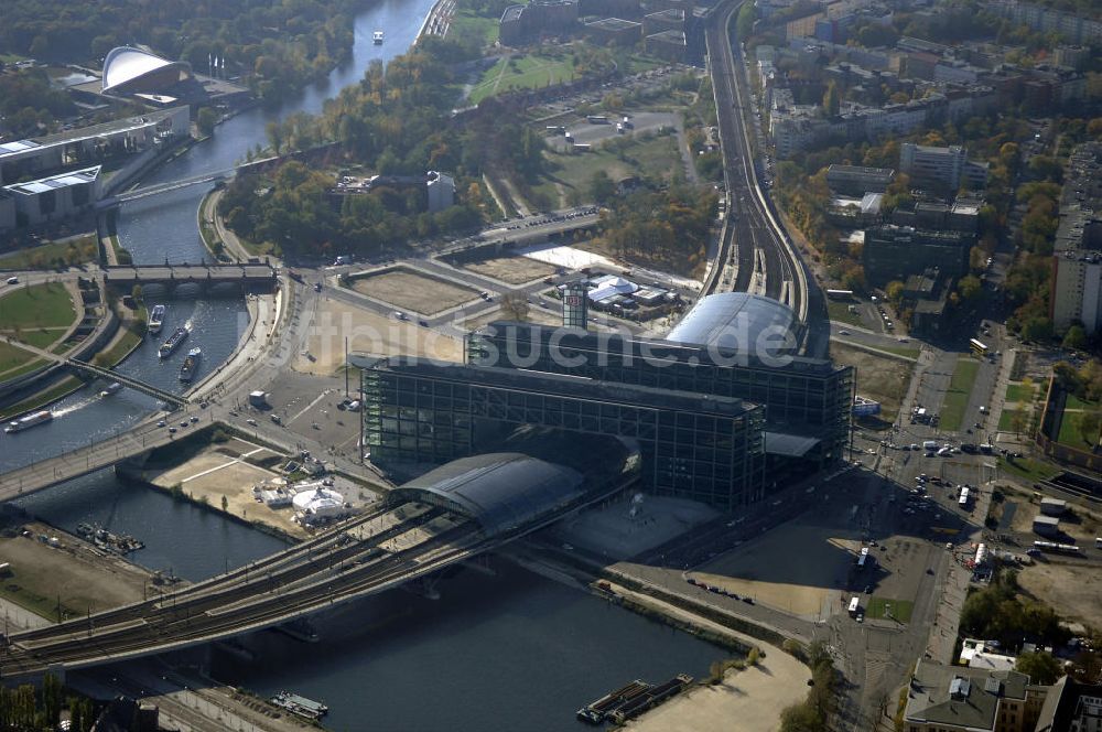 Berlin von oben - Hauptbahnhof in Berlin Mitte