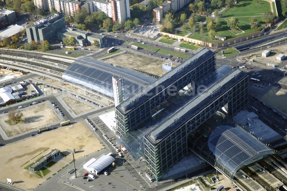 Luftbild Berlin - Hauptbahnhof in Berlin Mitte