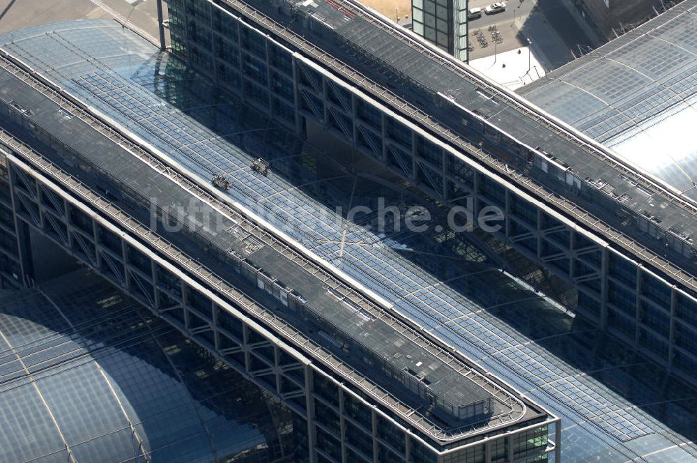 Luftbild Berlin - Hauptbahnhof in Berlin Mitte