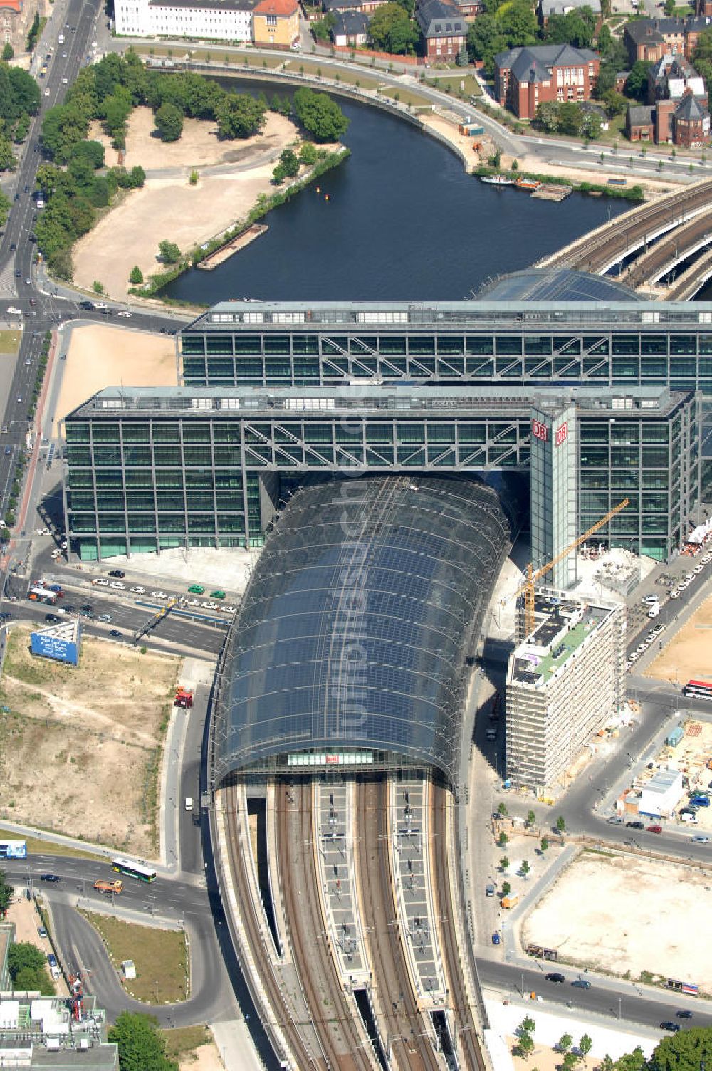 Berlin von oben - Hauptbahnhof in Berlin Mitte