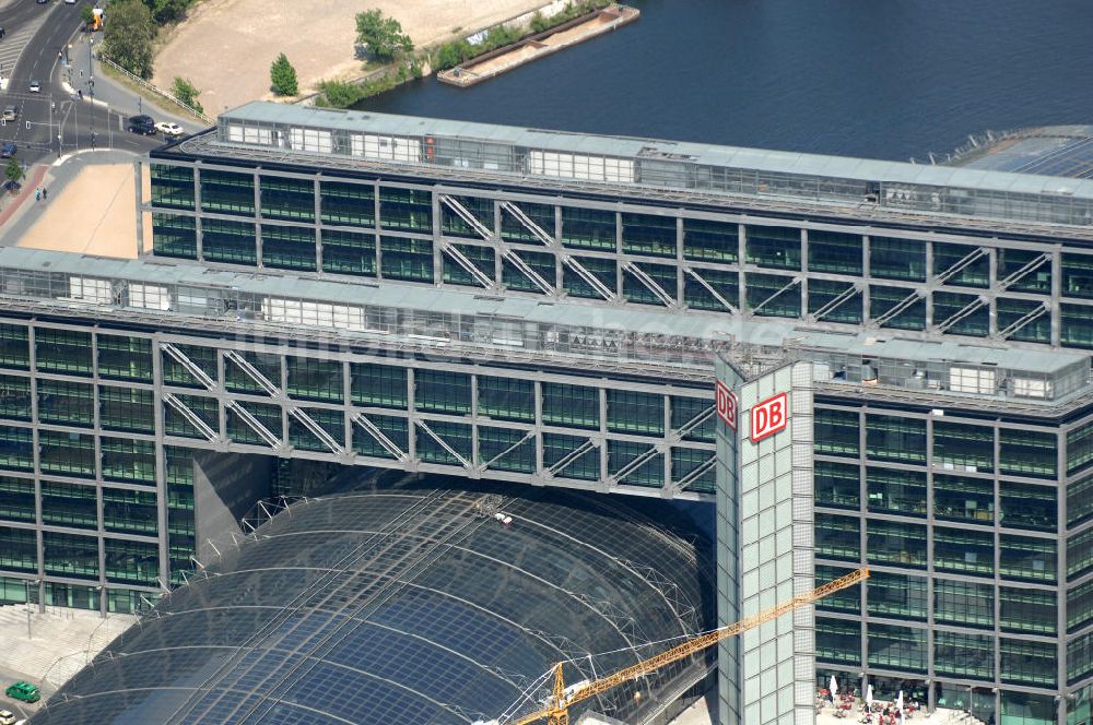 Luftbild Berlin - Hauptbahnhof in Berlin Mitte