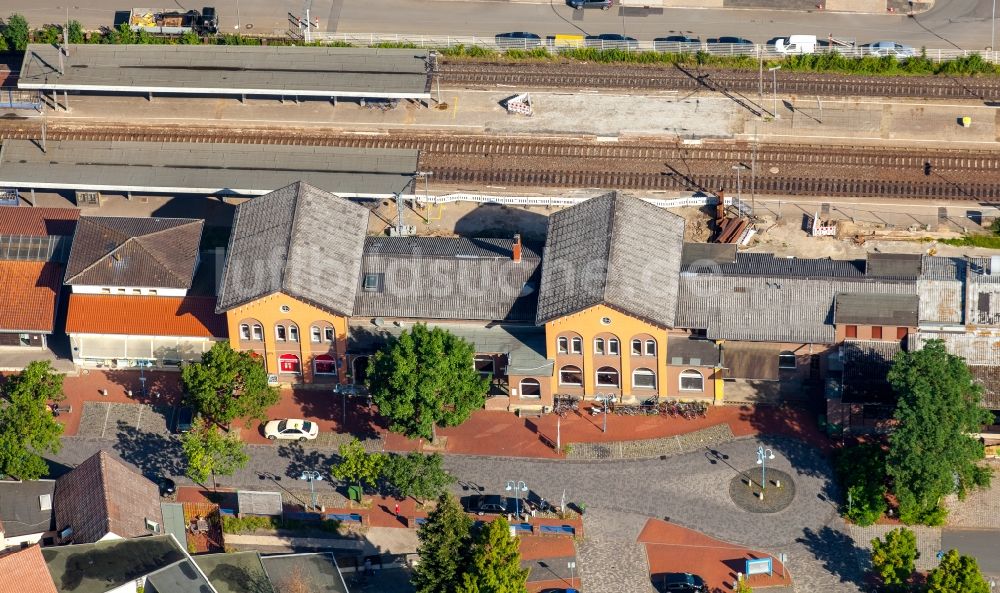 Luftaufnahme Bünde - Hauptbahnhof Bünde(Westf) der Deutschen Bahn in Bünde im Bundesland Nordrhein-Westfalen