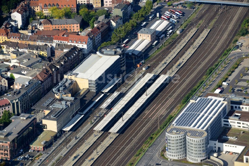 Luftaufnahme Aschaffenburg - Hauptbahnhof der Deutschen Bahn in Aschaffenburg im Bundesland Bayern