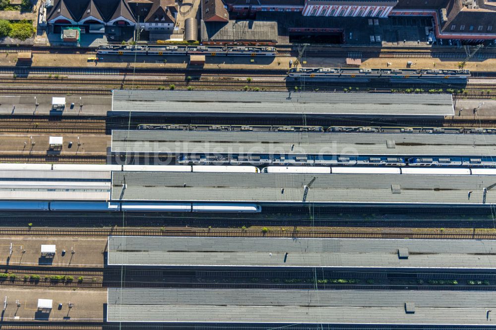 Luftbild Hamm - Hauptbahnhof der Deutschen Bahn mit Bahnsteigen in Hamm im Bundesland Nordrhein-Westfalen, Deutschland