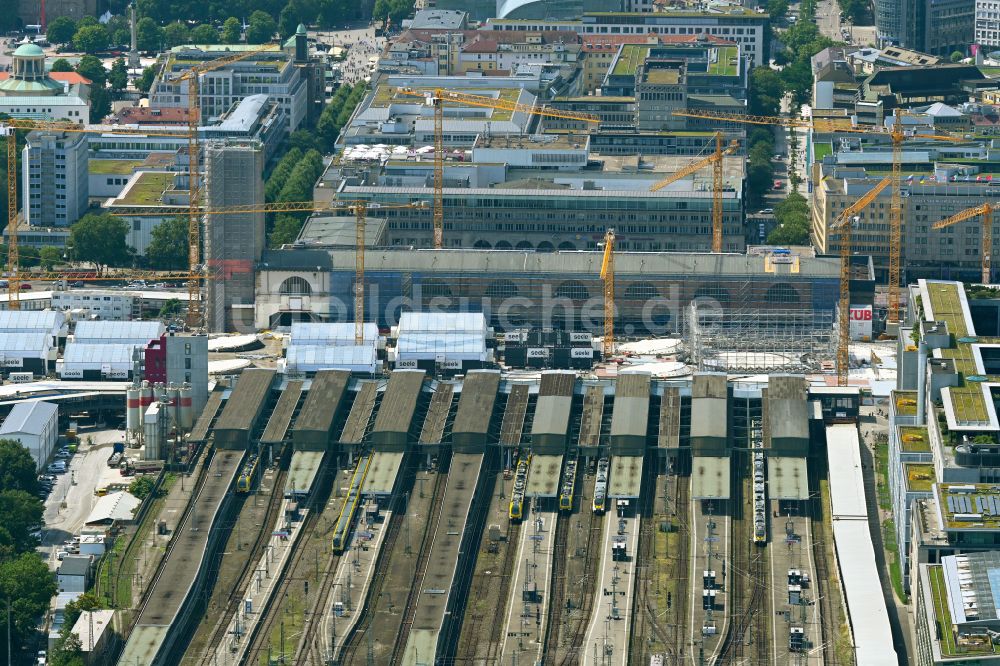 Stuttgart von oben - Hauptbahnhof der Deutschen Bahn und Bauarbeiten zum Verkehrs- und Städtebauprojekt Stuttgart 21 in Stuttgart im Bundesland Baden-Württemberg