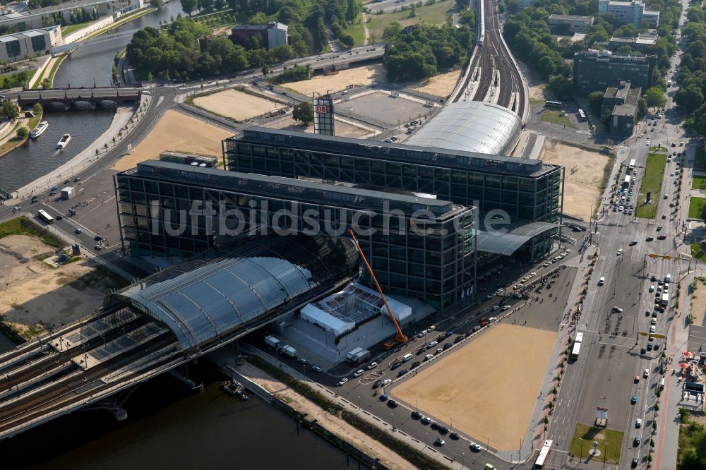 Berlin von oben - Hauptbahnhof der Deutschen Bahn in Berlin