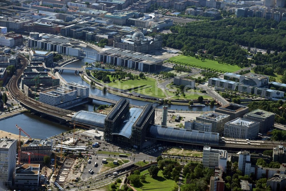 Berlin von oben - Hauptbahnhof der Deutschen Bahn in Berlin