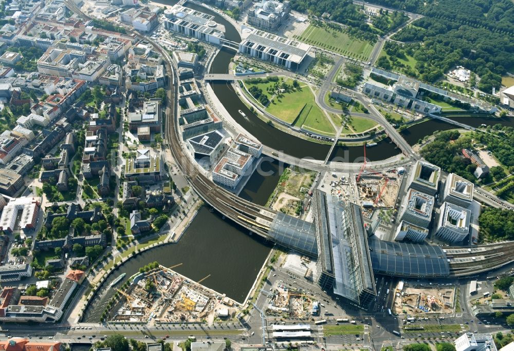 Berlin von oben - Hauptbahnhof der Deutschen Bahn in Berlin, Deutschland