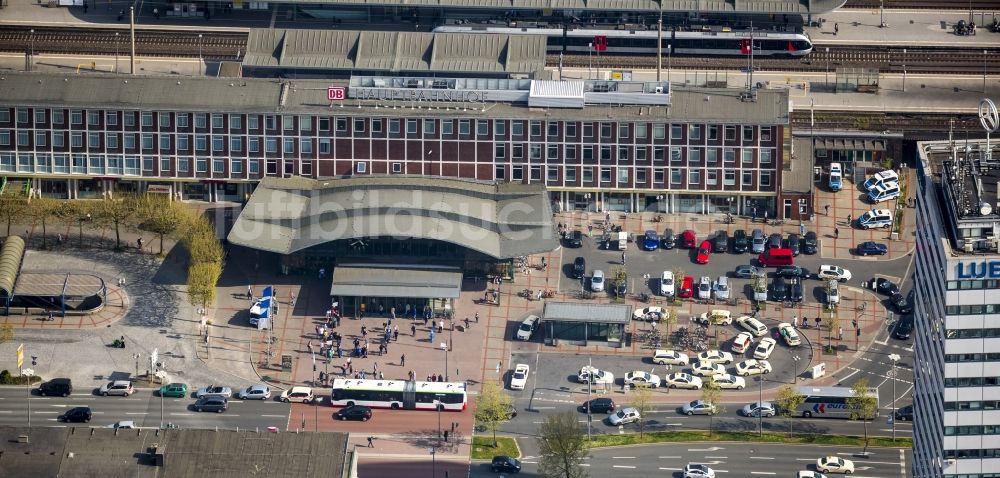 Bochum aus der Vogelperspektive: Hauptbahnhof der Deutschen Bahn in Bochum im Bundesland Nordrhein-Westfalen