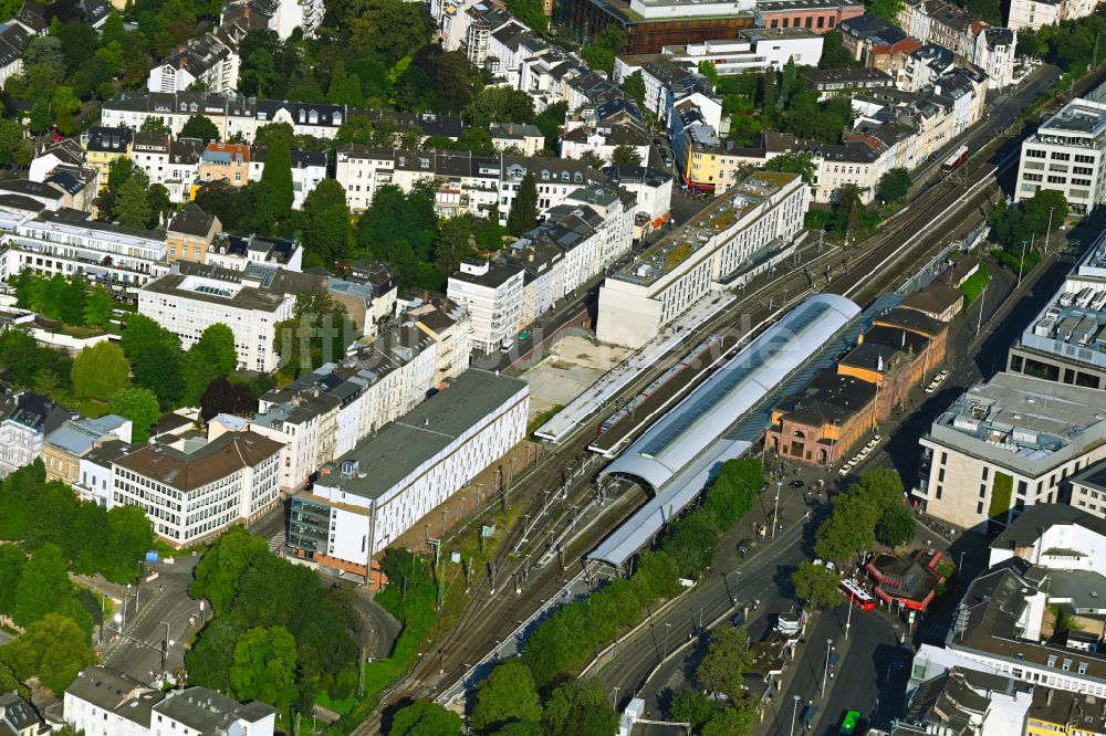 Bonn aus der Vogelperspektive: Hauptbahnhof der Deutschen Bahn in Bonn im Bundesland Nordrhein-Westfalen, Deutschland