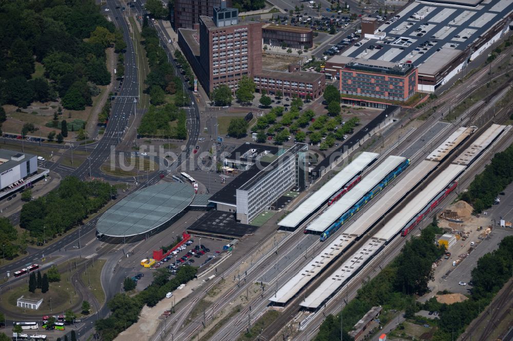 Braunschweig von oben - Hauptbahnhof der Deutschen Bahn in Braunschweig im Bundesland Niedersachsen