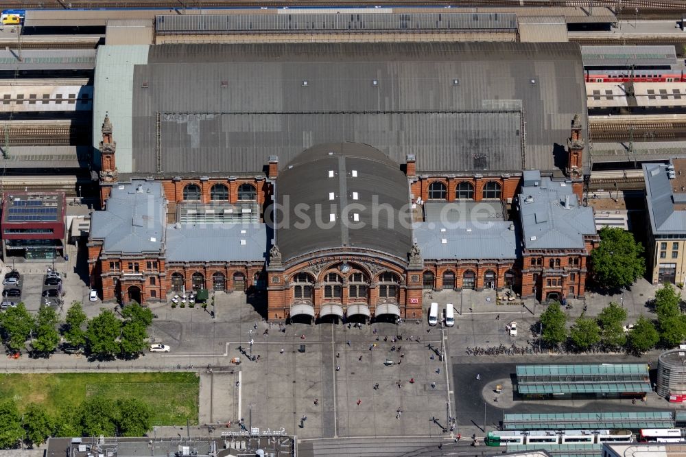 Bremen von oben - Hauptbahnhof der Deutschen Bahn in Bremen, Deutschland