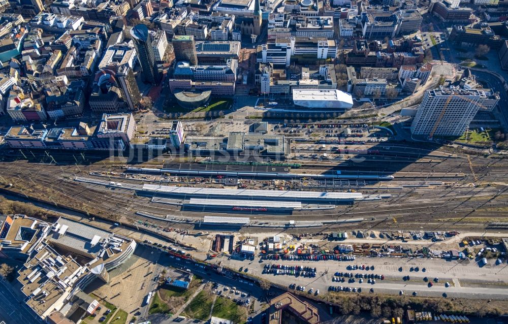 Dortmund von oben - Hauptbahnhof der Deutschen Bahn in Dortmund im Bundesland Nordrhein-Westfalen, Deutschland