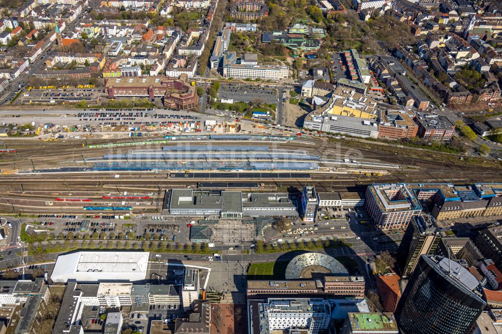 Dortmund von oben - Hauptbahnhof der Deutschen Bahn in Dortmund im Bundesland Nordrhein-Westfalen, Deutschland