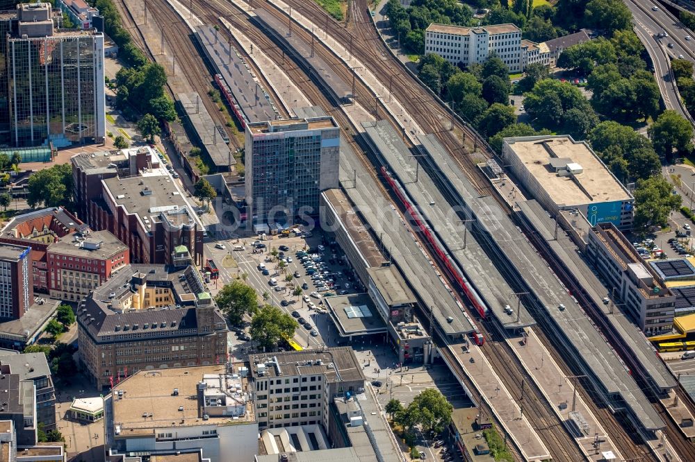 Essen von oben - Hauptbahnhof der Deutschen Bahn in Essen im Bundesland Nordrhein-Westfalen