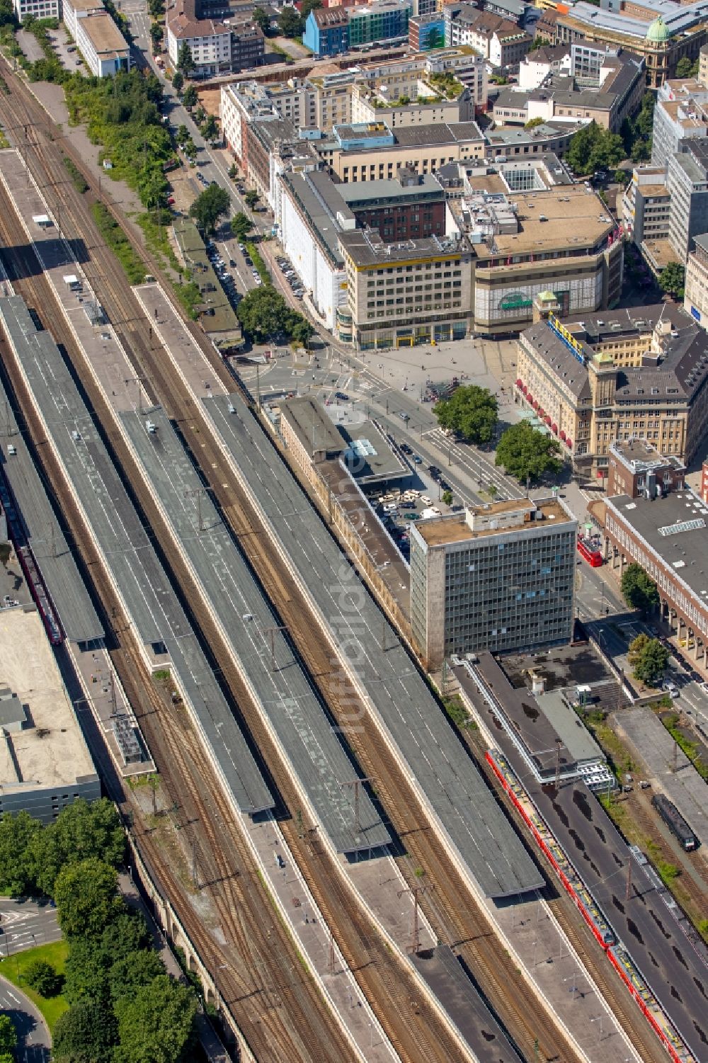 Luftaufnahme Essen - Hauptbahnhof der Deutschen Bahn in Essen im Bundesland Nordrhein-Westfalen