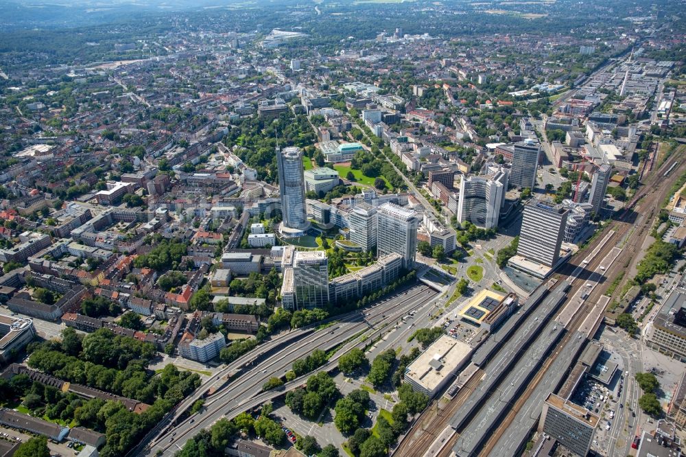 Essen aus der Vogelperspektive: Hauptbahnhof der Deutschen Bahn in Essen im Bundesland Nordrhein-Westfalen