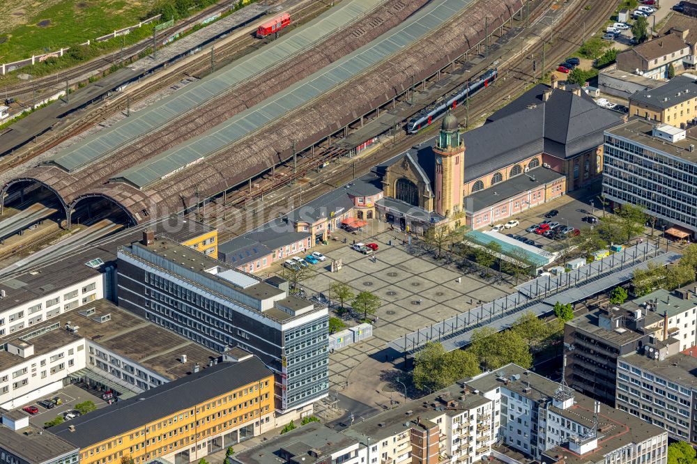 Hagen von oben - Hauptbahnhof der Deutschen Bahn in Hagen im Bundesland Nordrhein-Westfalen