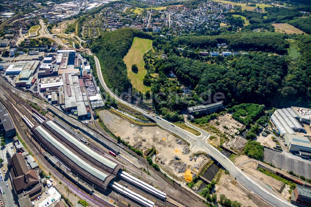 Hagen aus der Vogelperspektive: Hauptbahnhof der Deutschen Bahn in Hagen im Bundesland Nordrhein-Westfalen, Deutschland