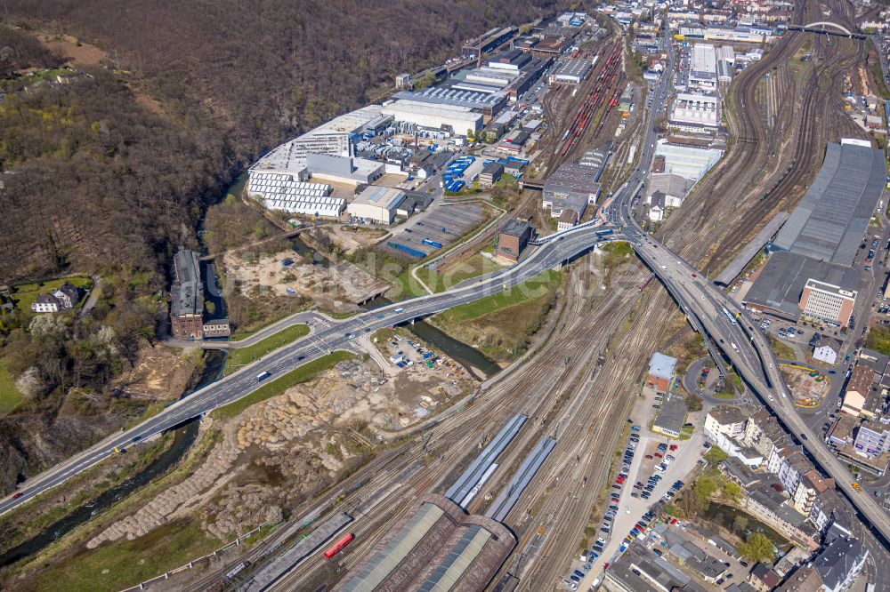 Hagen aus der Vogelperspektive: Hauptbahnhof der Deutschen Bahn in Hagen im Bundesland Nordrhein-Westfalen, Deutschland