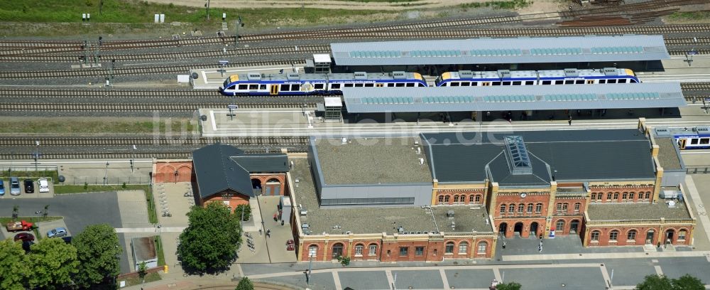 Luftaufnahme Halberstadt - Hauptbahnhof der Deutschen Bahn in Halberstadt im Bundesland Sachsen-Anhalt