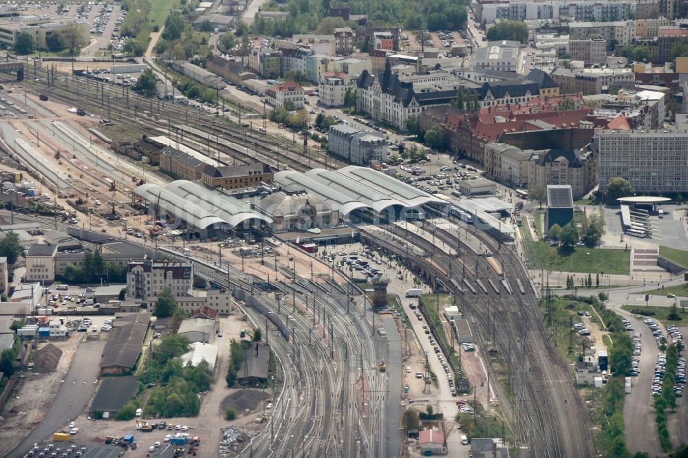 Halle (Saale) aus der Vogelperspektive: Hauptbahnhof der Deutschen Bahn in Halle (Saale) im Bundesland Sachsen-Anhalt