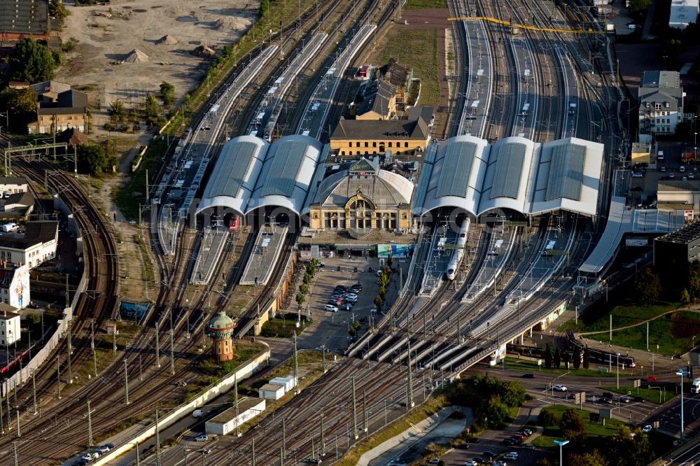 Luftbild Halle (Saale) - Hauptbahnhof der Deutschen Bahn in Halle (Saale) im Bundesland Sachsen-Anhalt, Deutschland