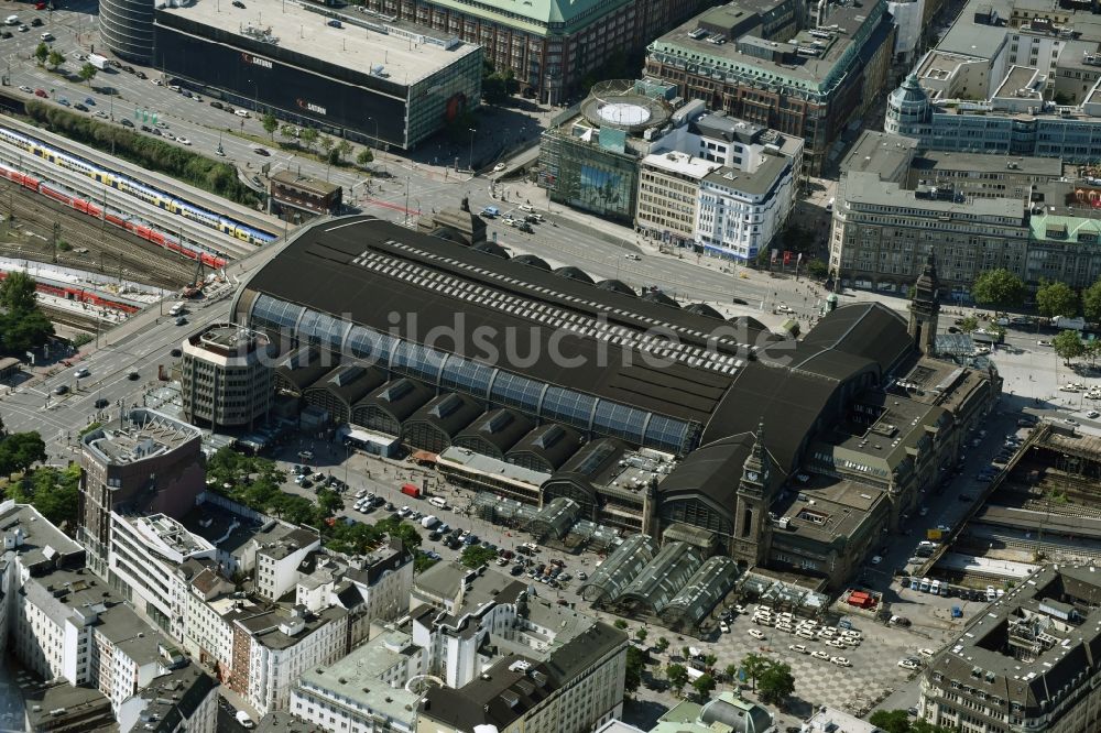 Luftbild Hamburg - Hauptbahnhof der Deutschen Bahn in Hamburg