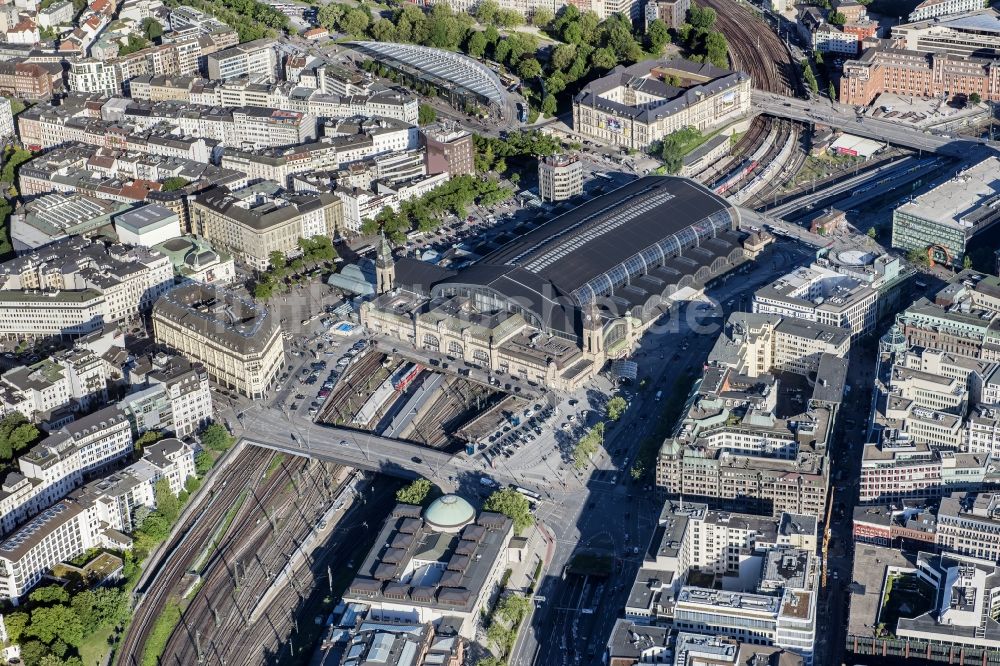 Luftaufnahme Hamburg - Hauptbahnhof der Deutschen Bahn in Hamburg, Deutschland