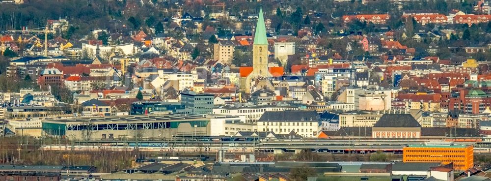 Hamm von oben - Hauptbahnhof der Deutschen Bahn in Hamm im Bundesland Nordrhein-Westfalen, Deutschland